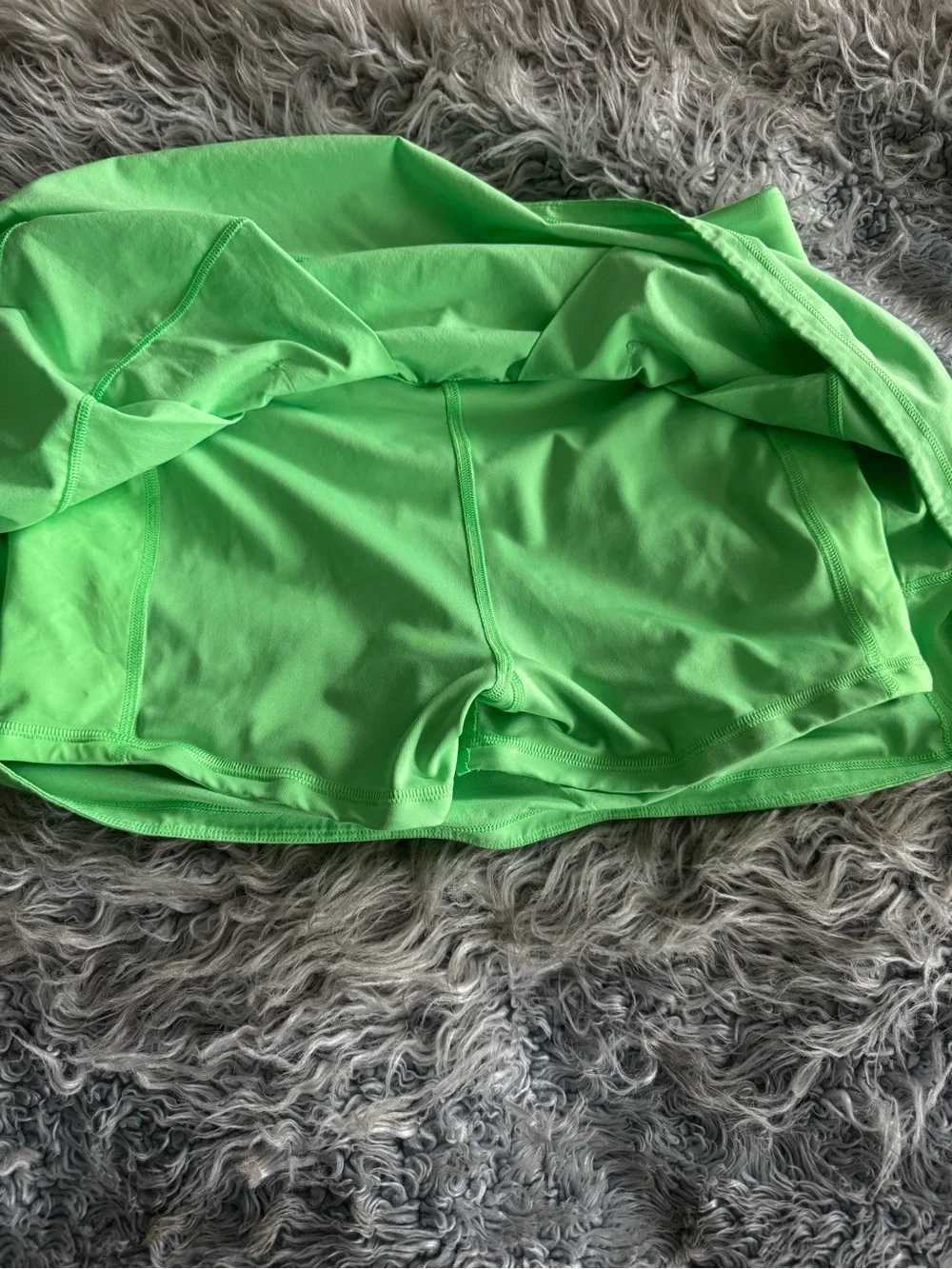 Lululemon Woman’s Pace Rival Mid Rise Skirt- Lime Green - Picture 4 of 5